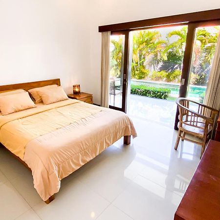 Tropical Luxe Villas Canggu - Finns & Atlas Buitenkant foto