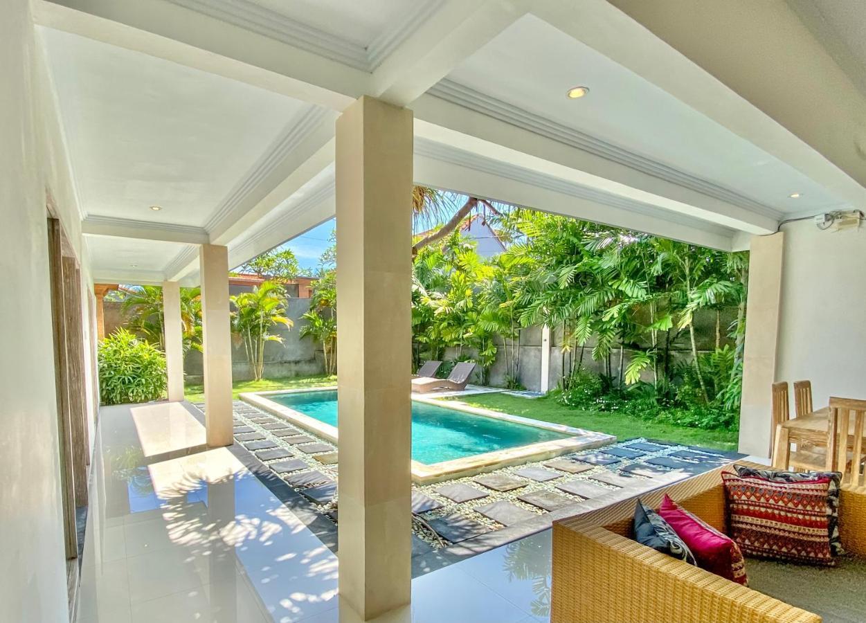 Tropical Luxe Villas Canggu - Finns & Atlas Buitenkant foto