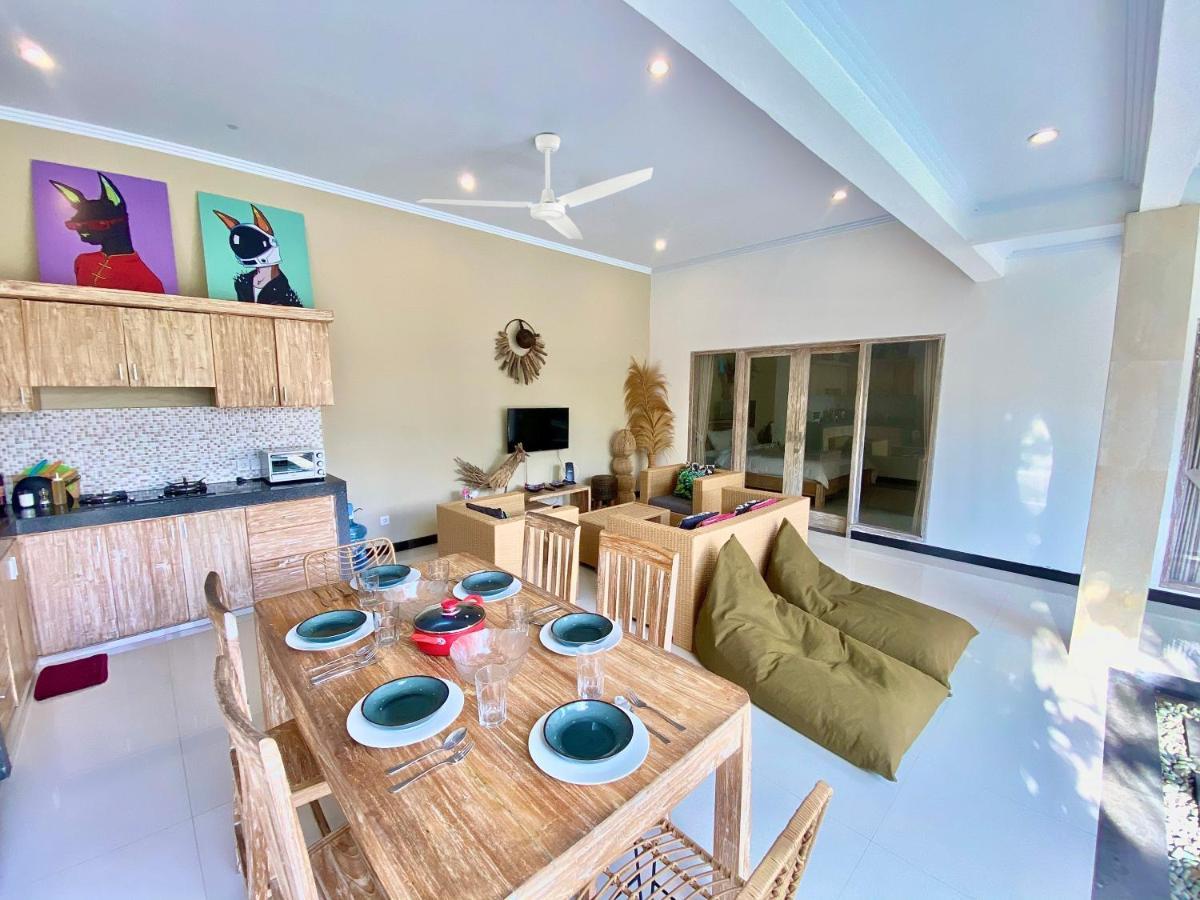 Tropical Luxe Villas Canggu - Finns & Atlas Buitenkant foto